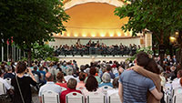 Mozart, Bruckner, Brahms und Johann Strauss kostenlos im Kurgarten Baden-Baden – „Rendezvous Classique“ bei Regen im Weinbrennersaal