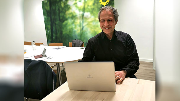 OB-Kandidat Roland Kaiser jetzt auch online unterwegs – Gesprächsrunde mit mehr als 25 Vereinen OB-Kandidat Roland Kaiser jetzt auch online unterwegs – Gesprächsrunde mit mehr als 25 Vereinen