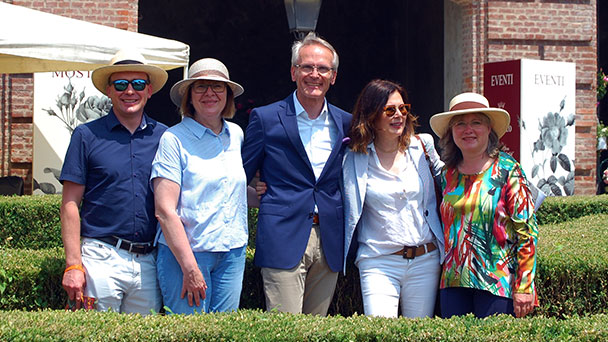 Im Namen der Rose – Delegation aus Baden-Baden in Moncalieri