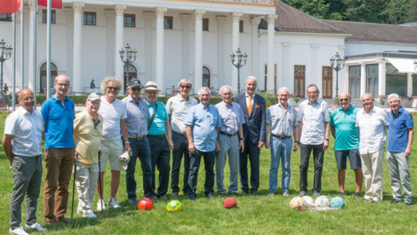 Unvergessliche Meister-Mannschaft des SC Baden-Baden feierte – Mittendrin der Baden-Badener OB und Fußballer Dietmar Späth