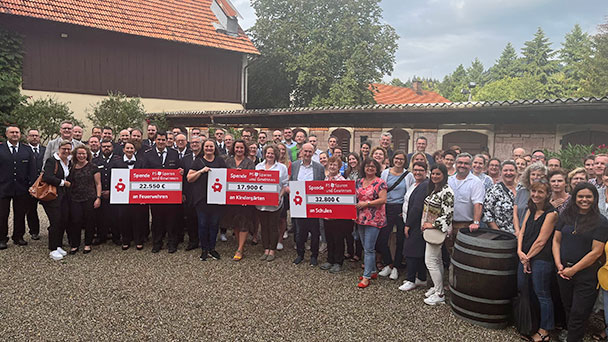 Sparkasse Baden-Baden Gaggenau verteilt Spenden – 74.000 Euro für Vereine, Kitas und Schulen Sparkasse Baden-Baden Gaggenau verteilt Spenden – 74.000 Euro für Vereine, Kitas und Schulen