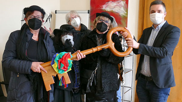 Ein ganz klein bisschen Fasnacht in Gernsbach – Schlüsselrückgabe am Aschermittwoch 