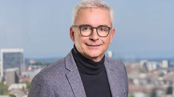 Karlsruher Landrat Schnaudigel mit Mahnungen nach Berlin und Stuttgart – Deutliche Worte aus Baden-Baden fehlen