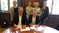 Private Hilfe für Flüchtlinge in Baden-Baden – Stadt und Eberhard-Schöck-Stiftung unterzeichnen Fördervereinbarung