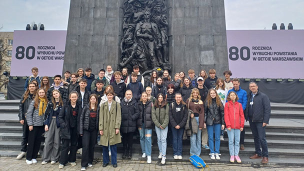 Baden-Badener Schüler knüpfen Beziehungen nach Polen – Erster Schüleraustausch am MLG Baden-Badener Schüler knüpfen Beziehungen nach Polen – Erster Schüleraustausch am MLG