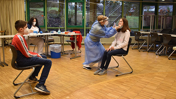 Testungen in Baden-Badener Schulen gestartet – Bisher alle negativ – Tests sind freiwillig 