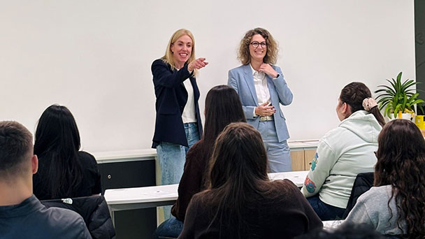 Cornelia von Loga und Andrea Wechsler besuchen Realschule Baden-Baden – „Sympathisch und authentisch“