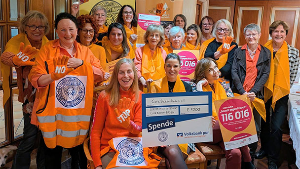 Soroptimist International Club Baden-Baden möchte „Schweigen brechen“ – Spende für Hilfetelefon „Gewalt gegen Frauen“