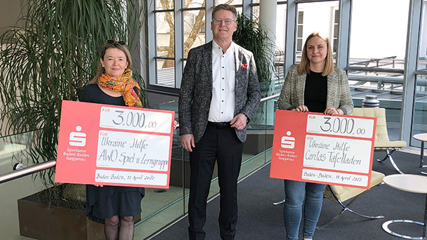 Sparkasse Baden-Baden Gaggenau spendet 6.000 Euro für Ukraine-Hilfe – „Um das Leid dieser Menschen zu mindern“