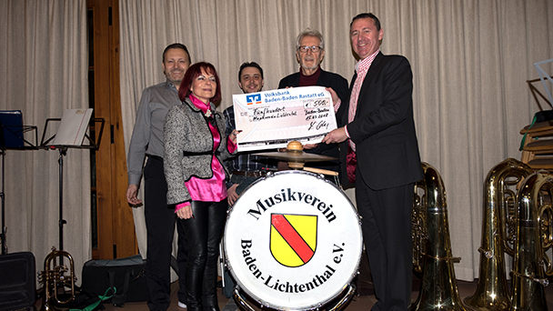 Musikverein Lichtental freut sich über Geld von der FDP – René Lohs: „Für Jubiläum im nächsten Jahr“