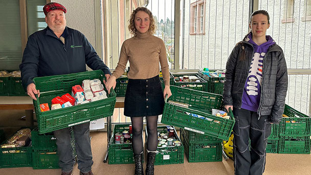 Städtische Mitarbeitende Baden-Badens zeigen ihr Herz – Spenden für die Tafel Städtische Mitarbeitende Baden-Badens zeigen ihr Herz – Spenden für die Tafel