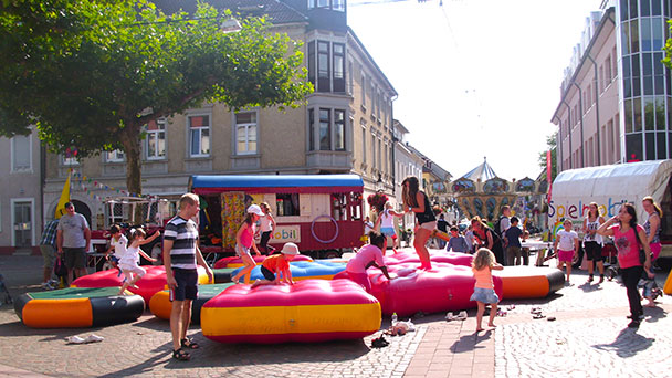 Wenn es nicht regnet: Spielspaß auf Rastatter Marktplatz