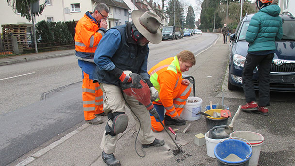 Stolperstein-Aktionen umstritten – OB Mergen engagiert sich – München geht anderen Weg