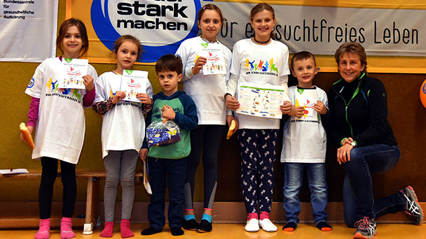 60 Kinder bei Purzelbaum-Challenge in Baden-Oos