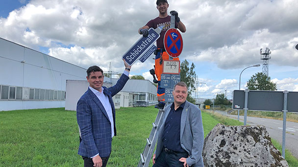 Schönes und interessantes Baden-Badener Rebland – Straßenschilder erhalten Ergänzungstafeln Schönes und interessantes Baden-Badener Rebland – Straßenschilder erhalten Ergänzungstafeln