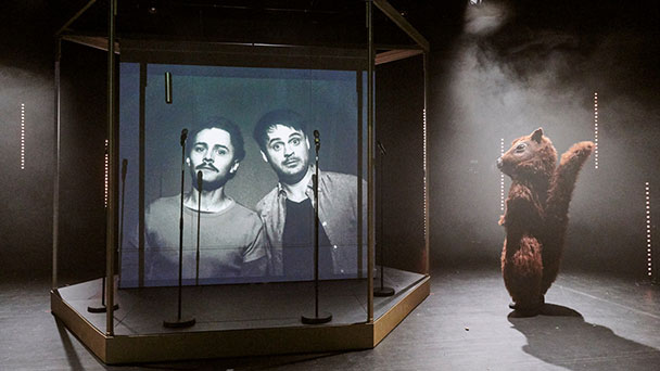 Manhattan in Baden-Baden – Gastspiel aus Tübingen im Theater mit der großen Ingeborg Bachmann