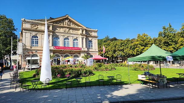 Einladung zum Baden-Badener Theaterfest – Auch vor dem Theater wird einiges geboten