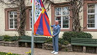 Flagge von Tibet weht über Baden-Baden – Recht der Tibeter auf Selbstbestimmung