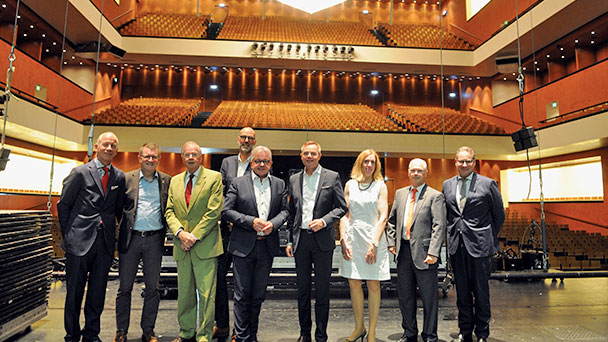 Stuttgarter CDU-Politiker im Festspielhaus – Auch Gemeinderäte Ansgar Gernsbeck und Cornelia von Loga auf der Bühne