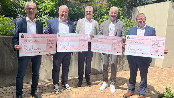 OB Späth berichtet über gute Taten – Sparkassenstiftung unterstützt Kommunen