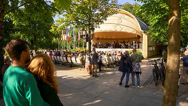 Freier Eintritt in Baden-Baden – Konzertabende der Philharmonie vor dem Kurhaus