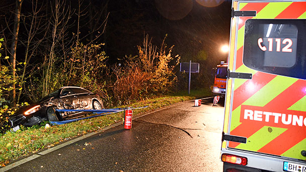 Unfall mit vier Verletzten an der Schlossbergtangente – Feuerwehr im Einsatz