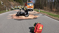 Zwei schwer verletzte Motorradfahrer am Helbingfelsen – Brennendes Motorrad – Baden-Badener Feuerwehr und Rettungshubschrauber im Einsatz