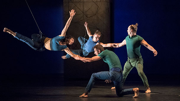 Hip-Hop im Festspielhaus Baden-Baden – Zweite Woche und eine „dritte Dimension“ Hip-Hop im Festspielhaus Baden-Baden – Zweite Woche und eine „dritte Dimension“