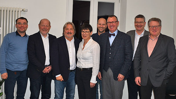 Baden-Badener FDP formiert sich um René Lohs für den Wahlkampf – „Nicht berücksichtigte, ukrainischen Kriegsflüchtlinge müssen erfasst werden“ – „Gefährliche Verschuldung“