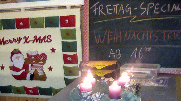 Weihnachts- und Jahresabschlussfeier in der Lila Villa – Selbstgemachte Plätzchen und Glühwein