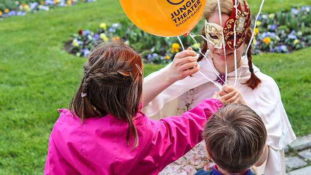 „Kinder und Jugendliche haben ein Recht auf Kunst und Kultur“ – „Welttag des Theaters für junges Publikum“ am 16. März in Baden-Baden