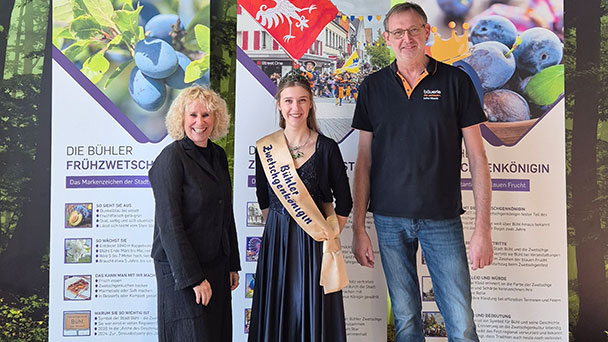 Ihre Majestät in Bühl unterwegs – Luisa I. in Kindergärten und Schulen