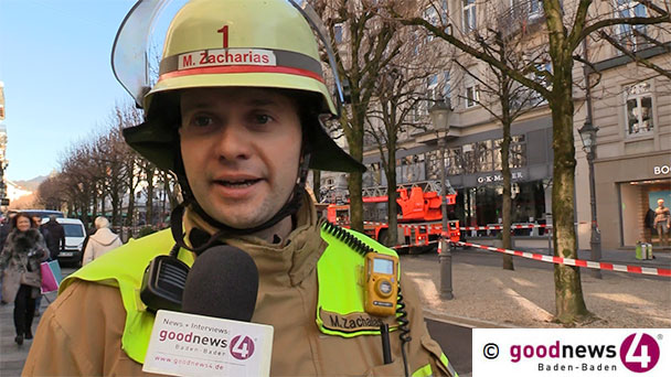 Feuerwehr-Großeinsatz in Baden-Badener Sophienstraße - Einsatzleiter Zacharias: "Wir haben einen Brand in zwei Stockwerken, drittes und viertes Obergeschoss sind vom Brand betroffen"