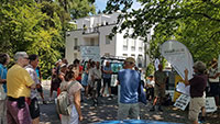 Demonstration heute vor SWR in Baden-Baden – „Mafiöse Strukturen, Verschwendung und Veruntreuung von Gebühren“