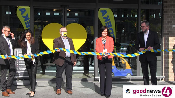 OB Margret Mergen und Stadtrat Martin Ernst Seite an Seite – Erster Teil der „Achteck-Arkaden“ in Haueneberstein OB Margret Mergen und Stadtrat Martin Ernst Seite an Seite – Erster Teil der „Achteck-Arkaden“ in Haueneberstein
