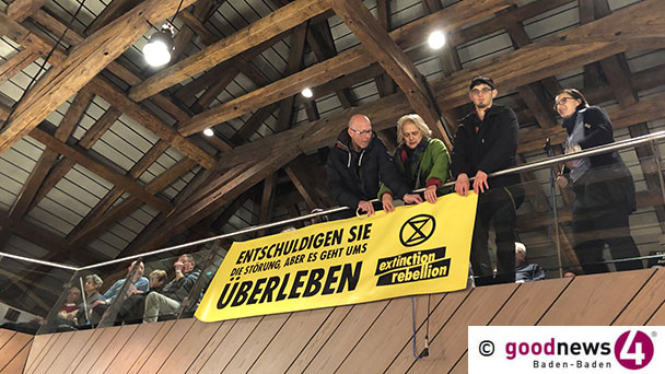 Aufregung wegen Extinction Rebellion bei Sitzung des Baden-Badener Gemeinderats – OB Mergen ließ Plakate entfernen