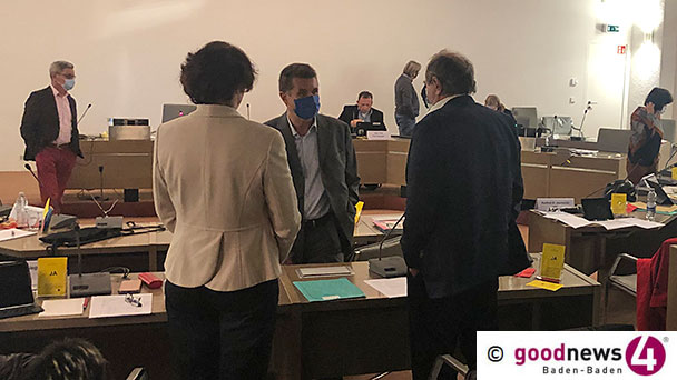 Muntere Sitzung im Baden-Badener Rathaus – CDU-Fraktionschef Gernsbeck nennt Stühle "eine Katastrophe" – Kämmerer Eibl prophezeit schwierige Finanzlage: "Negative Trendwende"
