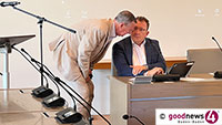 Baden-Baden muss weitere 18 Millionen Euro Schulden machen – Ein Raunen ging gestern Abend durch den Ratssaal – Kämmerer Thomas Eibl brachte noch eine Hiobsbotschaft mit