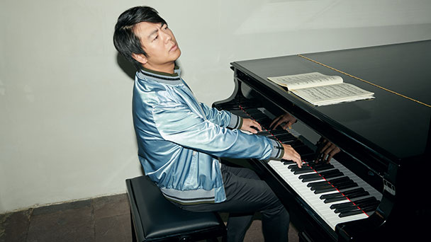 Dem Superstar Lang Lang am Samstag in Baden-Baden im Stehen lauschen – Es gibt noch Stehplatzkarten Dem Superstar Lang Lang am Samstag in Baden-Baden im Stehen lauschen – Es gibt noch Stehplatzkarten