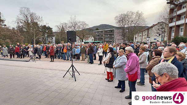 Abendgebet auf dem Bernhardusplatz – Zeichen „der Solidarität, der Hoffnung und des Zusammenhalts“