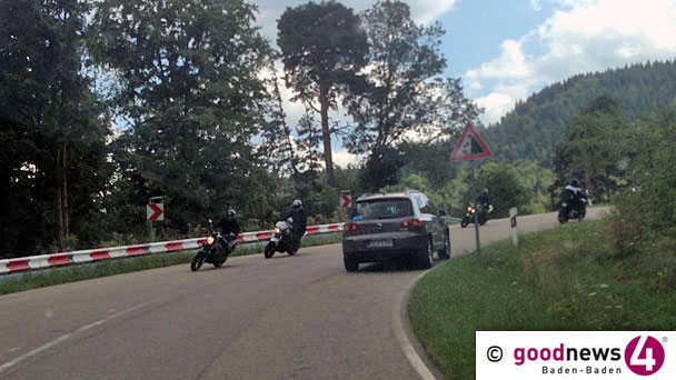 Schwerverletzter Motorradfahrer auf der B500 – In lang gezogene Linkskurve gestürzt