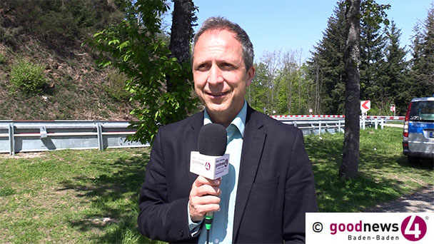 Zweifel am Sinn der Corona-Maßnahmen – Schülergruppe ohne Maske und Abstand vor Baden-Badener Schule – Bürgermeister Roland Kaiser: „Das sind vielleicht komische Ausreden“ 