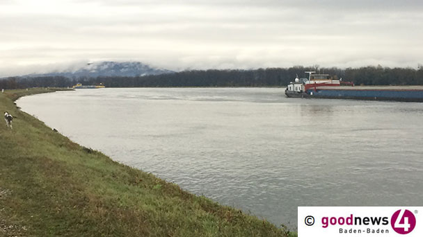 Englisches Sportboot im Rhein bei Plittersdorf außer Kontrolle -Zweiet Bootskollision kurze Zeit später