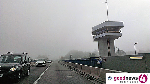 Demonstration an der Staustufe Iffezheim - Baden-Badener und Rastatter Radfahrer fordern freie Fahrt nach Frankreich